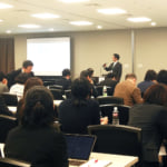 脂肪幹細胞研究会での横田医師の講演風景